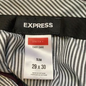Express dress pants size 29x30 burgundy